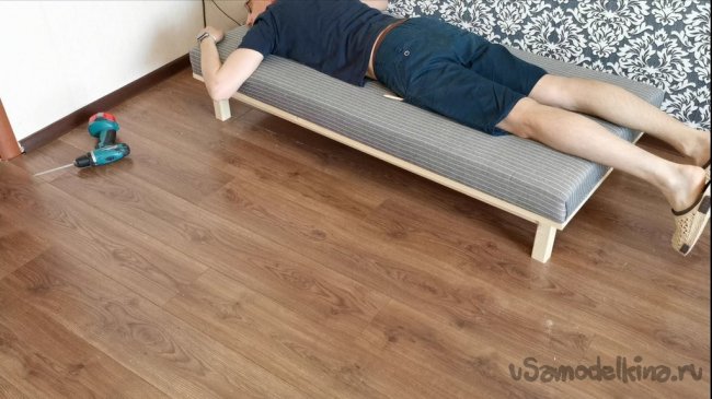 Компактный и удобный диван «Своими руками»!
