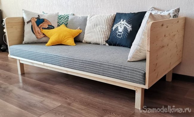 Компактный и удобный диван «Своими руками»!